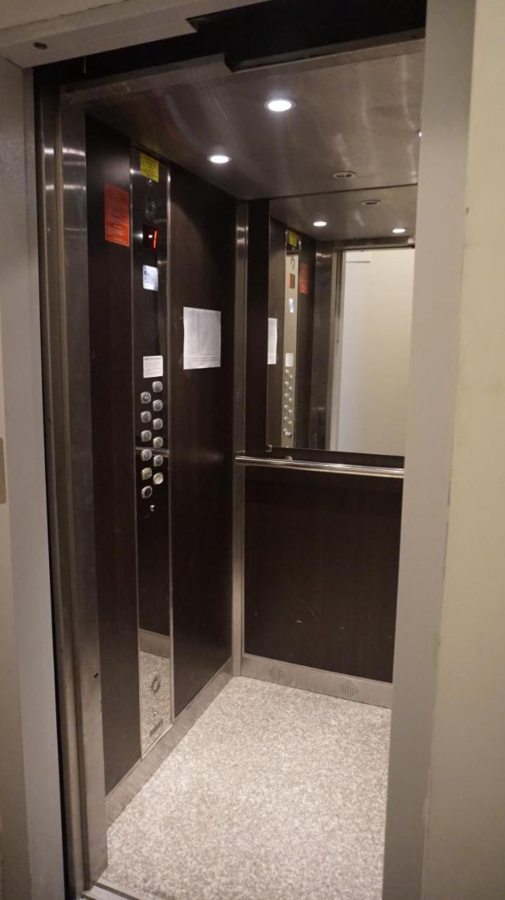 Bright, Comfortable And Cozy Apartment Burgas Luaran gambar