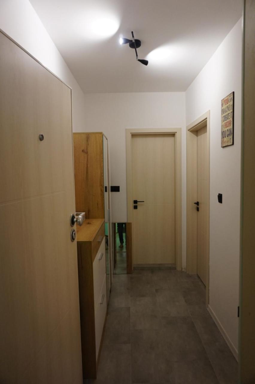 Bright, Comfortable And Cozy Apartment Burgas Luaran gambar