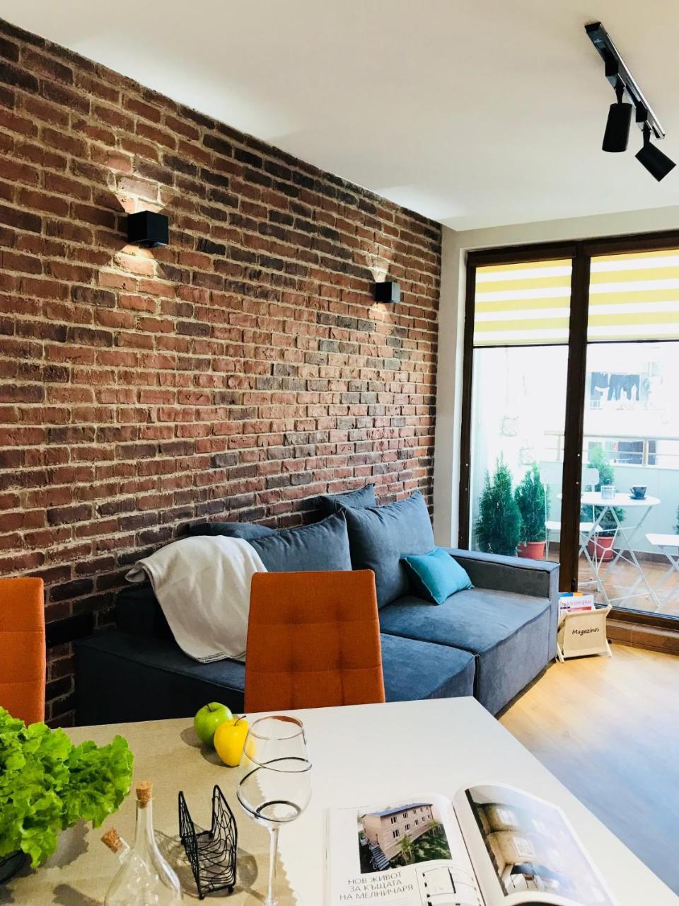 Bright, Comfortable And Cozy Apartment Burgas Luaran gambar